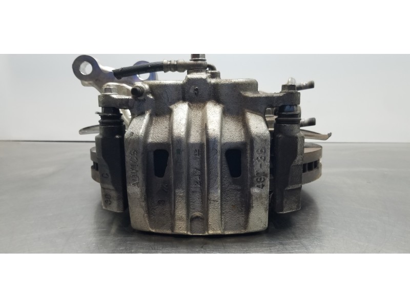 Recambio de mangueta delantera derecha para toyota rav 4 plug-in hybrid advance referencia OEM IAM 4320142010  