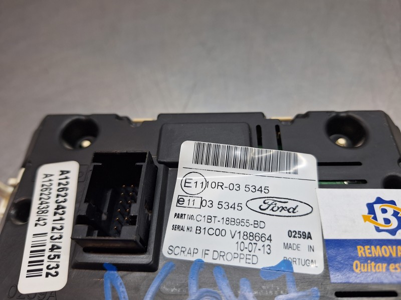 Recambio de pantalla multifuncion para ford fiesta (ccn) ambiente referencia OEM IAM C1BT18B955BD   Recambio de pantalla multifuncion para ford fiesta (ccn) ambiente referencia OEM IAM C1BT18B955BD