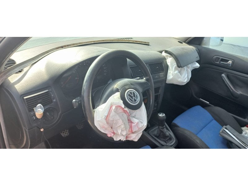 volkswagen golf iv berlina (1j1) del año 2000