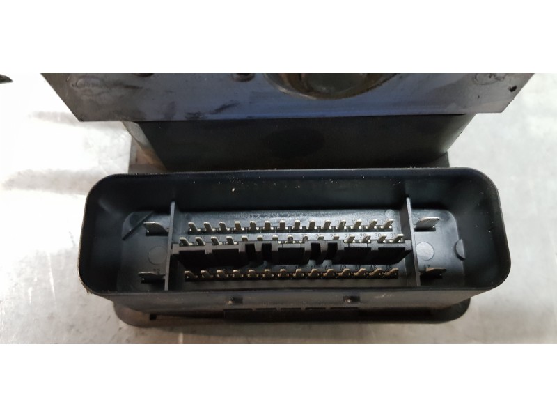 Recambio de abs para citroen c5 berlina sx (e) referencia OEM IAM 9657061080  