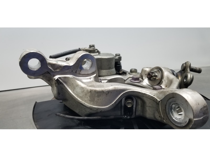 Recambio de mangueta delantera izquierda para toyota rav 4 plug-in hybrid advance referencia OEM IAM 4320242010  