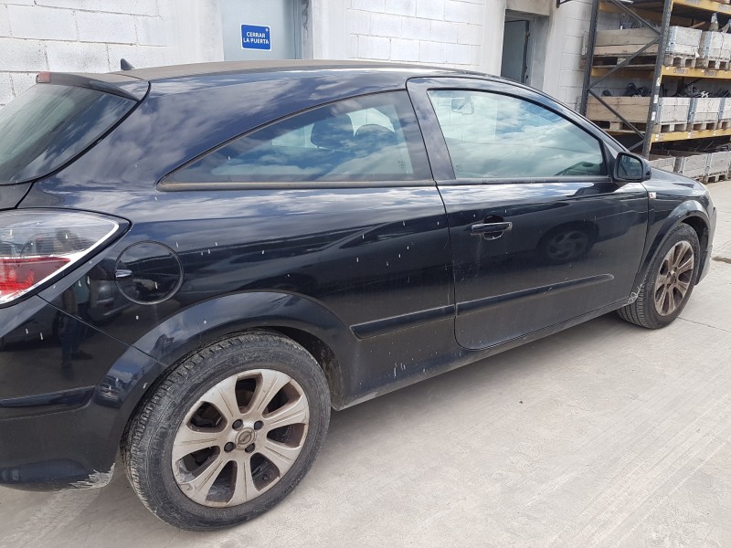 opel astra gtc del año 2008