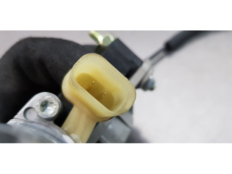 Recambio de elevalunas delantero derecho para kia rio (yb) drive referencia OEM IAM 82402H8100   Recambio de elevalunas delantero derecho para kia rio (yb) drive referencia OEM IAM 82402H8100