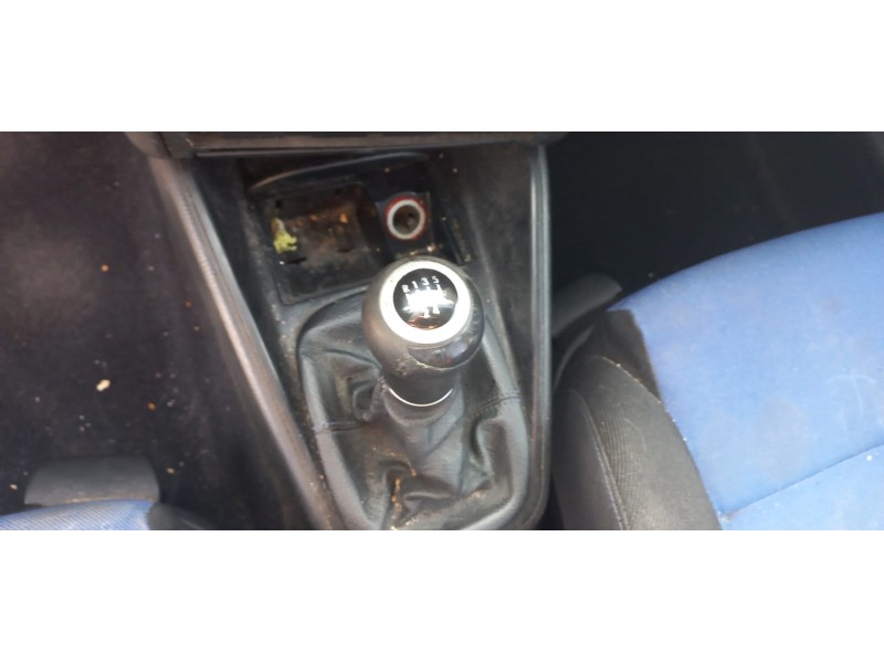 volkswagen golf iv berlina (1j1) del año 2000