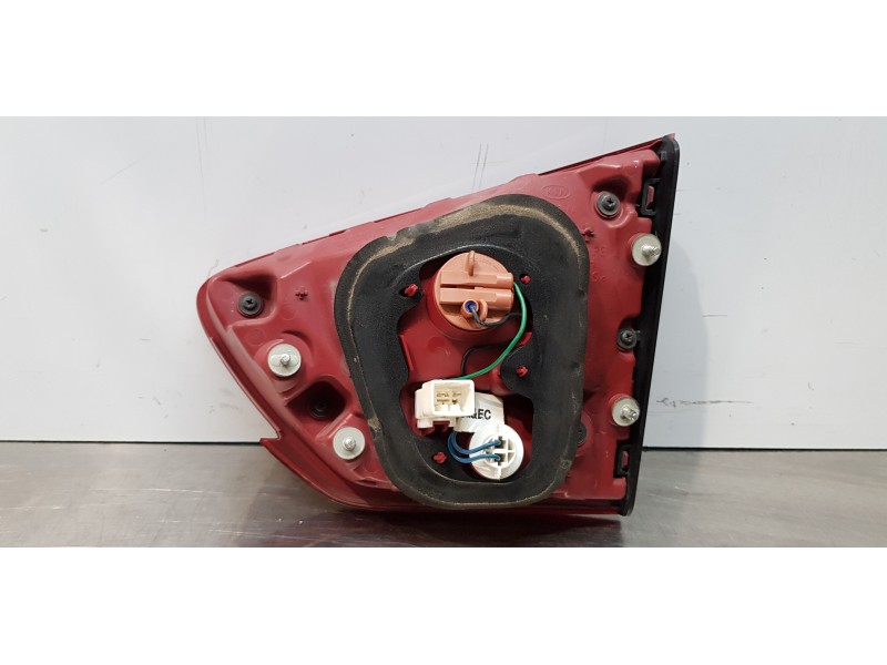 Recambio de piloto trasero izquierdo interior para kia carens ( ) concept referencia OEM IAM 92403A4500  