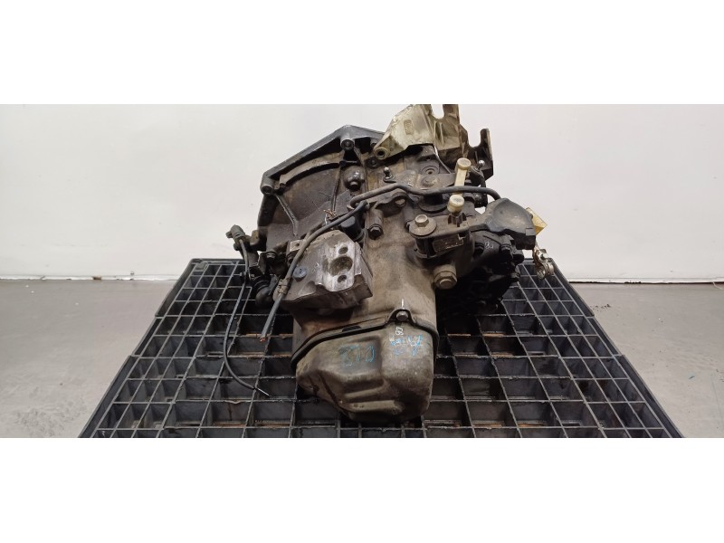 Recambio de caja cambios para peugeot 207 sw confort referencia OEM IAM 20CQ20  