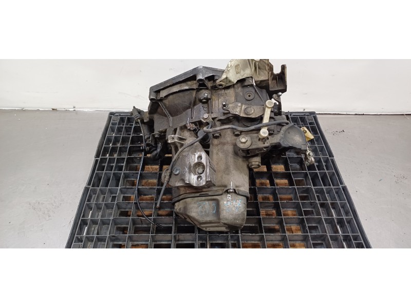Recambio de caja cambios para peugeot 207 sw confort referencia OEM IAM 20CQ20  