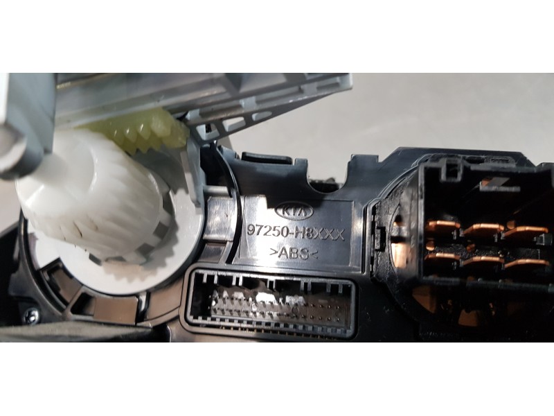 Recambio de mando calefaccion / aire acondicionado para kia rio (yb) drive referencia OEM IAM 97250H8120   Recambio de mando calefaccion / aire acondicionado para kia rio (yb) drive referencia OEM IAM 97250H8120