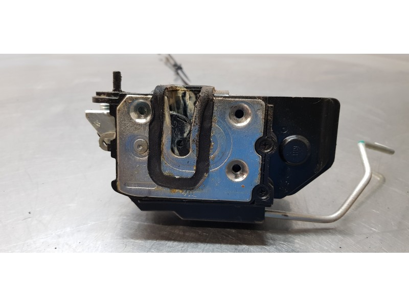 Recambio de cerradura puerta trasera derecha para hyundai i10 classic referencia OEM IAM 814200X000  