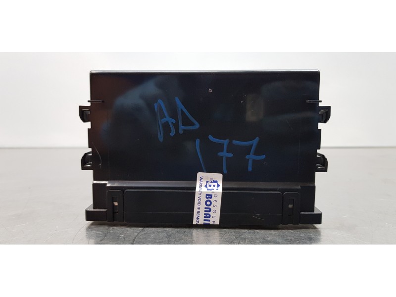 Recambio de modulo electronico para toyota rav 4 plug-in hybrid advance referencia OEM IAM 886A042010  