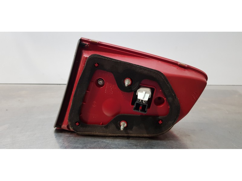 Recambio de piloto trasero izquierdo interior para volkswagen passat variant (365) highline referencia OEM IAM 3AF945307 3AF9453 Recambio de piloto trasero izquierdo interior para volkswagen passat variant (365) highline referencia OEM IAM 3AF945307 3AF9453