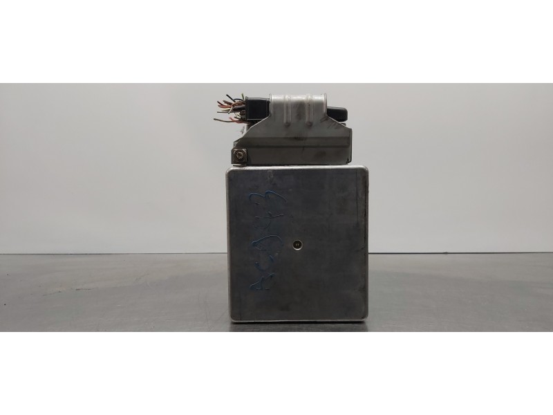 Recambio de centralita motor uce para ford focus berlina (cak) trend referencia OEM IAM 1776295 98AB12A532AF RE98BP12A650TA