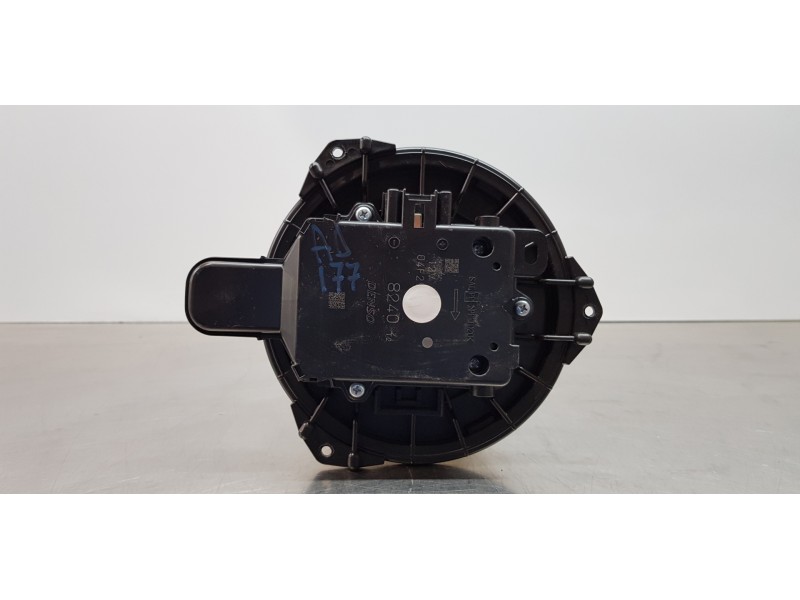 Recambio de motor calefaccion para toyota rav 4 plug-in hybrid advance referencia OEM IAM 8710342120  