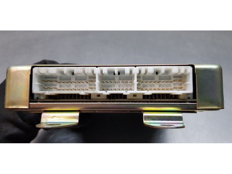 Recambio de centralita motor uce para mitsubishi space runner (n10/n20) city referencia OEM IAM MD325403  