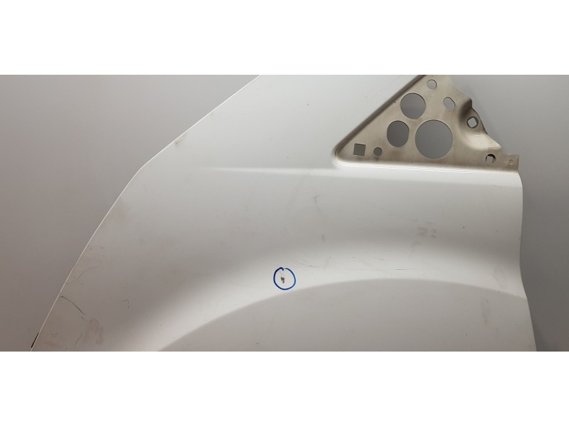 Recambio de aleta delantera izquierda para ford transit kastenwagen (ttg) 350 l2 referencia OEM IAM 2203290 PBK31V16006AL 