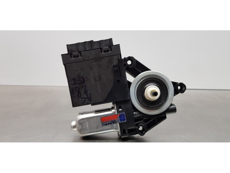 Recambio de motor elevalunas delantero izquierdo para volvo xc60 inscription awd referencia OEM IAM 31349756  