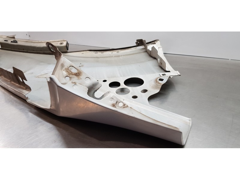 Recambio de aleta delantera izquierda para ford transit kastenwagen (ttg) 350 l2 referencia OEM IAM 2203290 PBK31V16006AL 