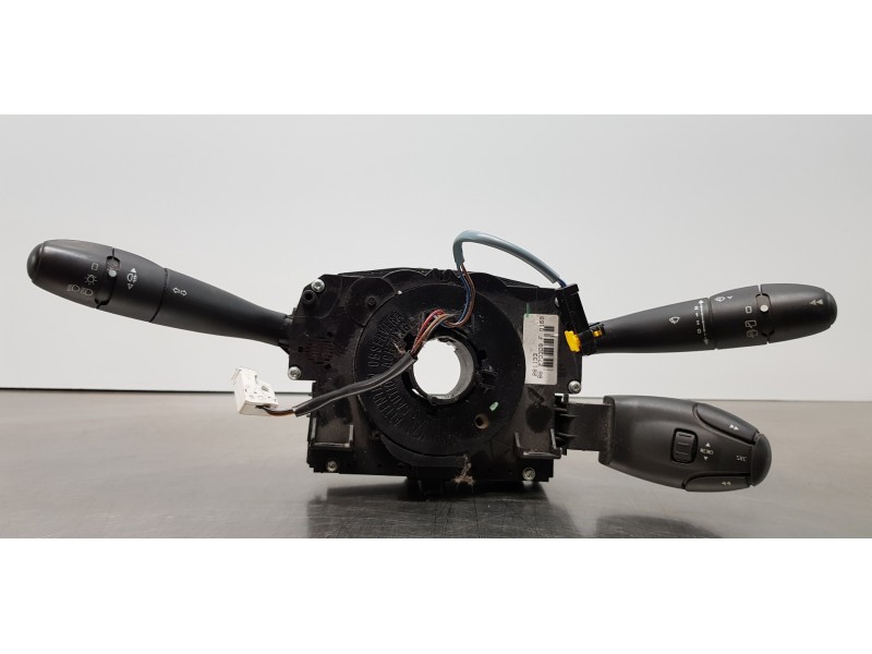 Recambio de mando multifuncion para peugeot 207 sw confort referencia OEM IAM 96657288XT  