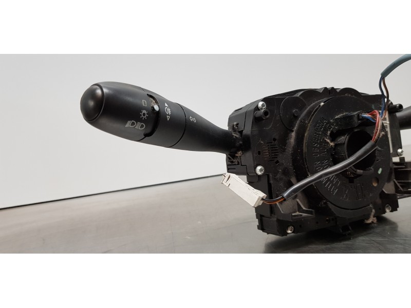 Recambio de mando multifuncion para peugeot 207 sw confort referencia OEM IAM 96657288XT  