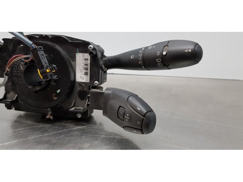 Recambio de mando multifuncion para peugeot 207 sw confort referencia OEM IAM 96657288XT  