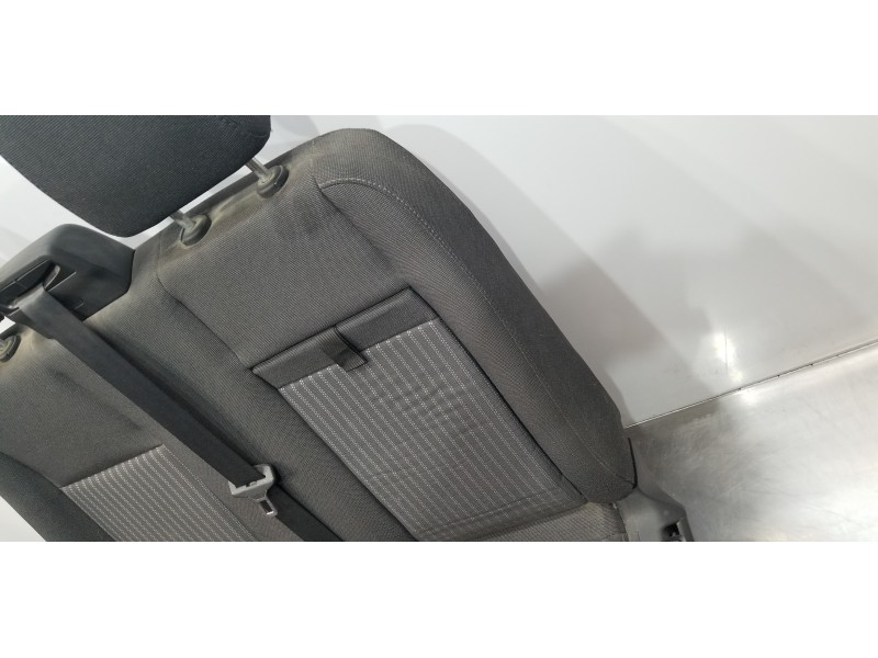 Recambio de asiento delantero derecho para ford transit kastenwagen (ttg) 350 l2 referencia OEM IAM 2415878 BK3162534AK 