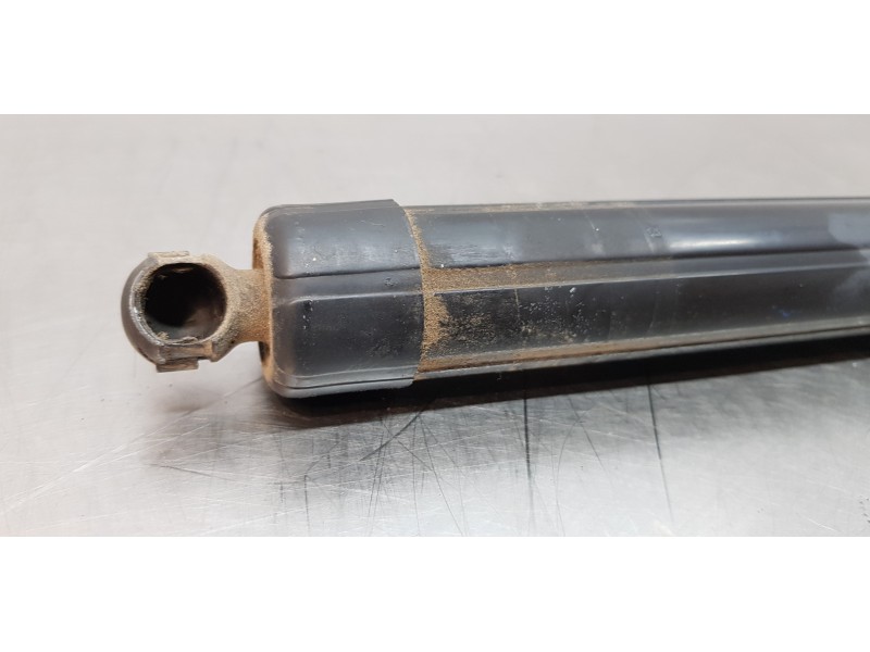 Recambio de amortiguadores maletero / porton para ford grand c-max titanium referencia OEM IAM 2359182  