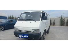 nissan trade 100 del año 1999