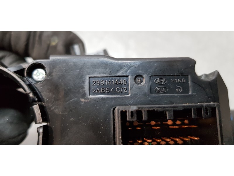 Recambio de mando multifuncion para hyundai i20 classic referencia OEM IAM 299141431  