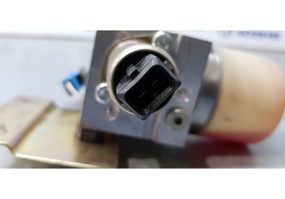 Recambio de motor cierre centralizado porton para bmw serie 7 (e65/e66) 735i referencia OEM IAM 7015009  