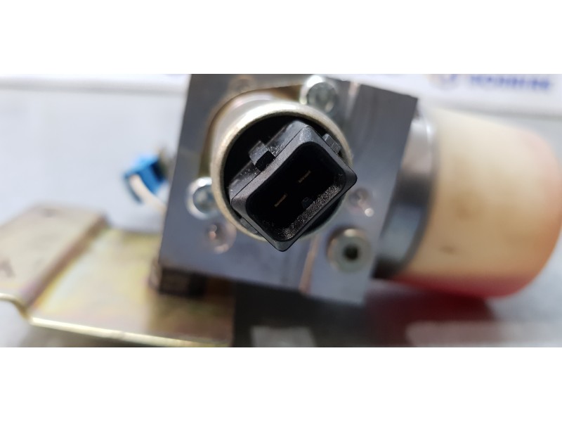 Recambio de motor cierre centralizado porton para bmw serie 7 (e65/e66) 735i referencia OEM IAM 7015009  