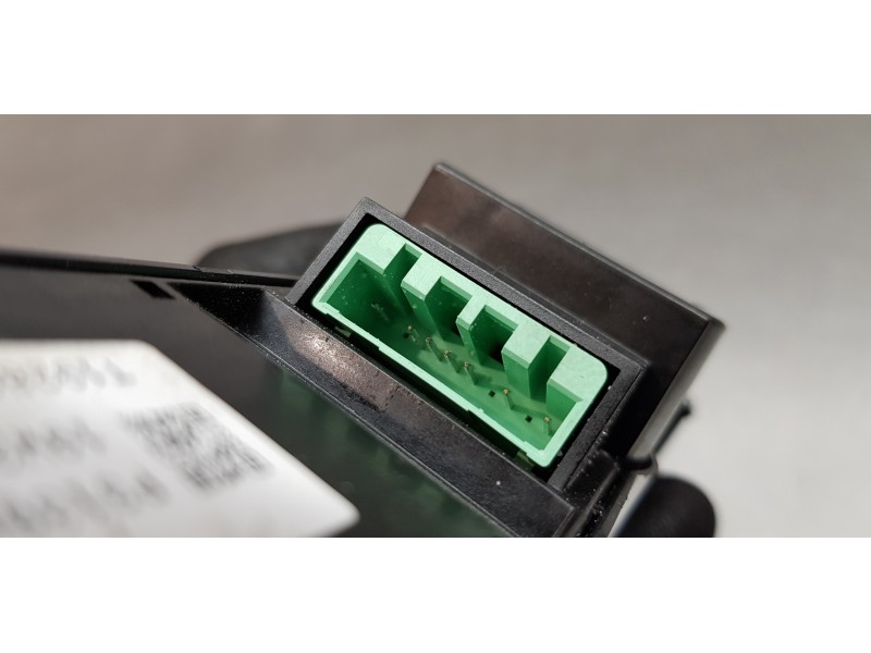 Recambio de mando multifuncion para volvo xc60 inscription awd referencia OEM IAM 31398845  