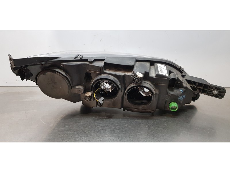 Recambio de faro izquierdo para peugeot boxer combi 333 l2h2 active blue-hdi 140 referencia OEM IAM 1394428080  