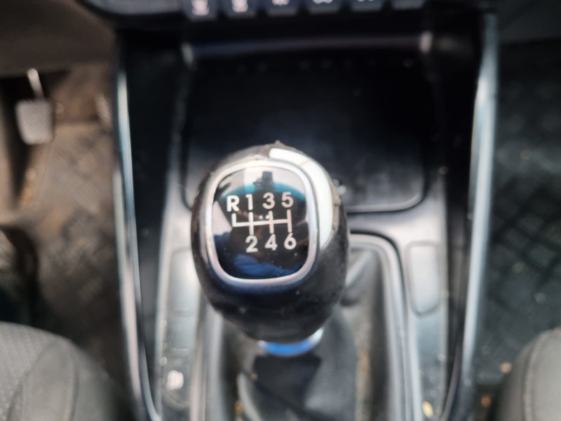 kia carens ( ) del año 2016