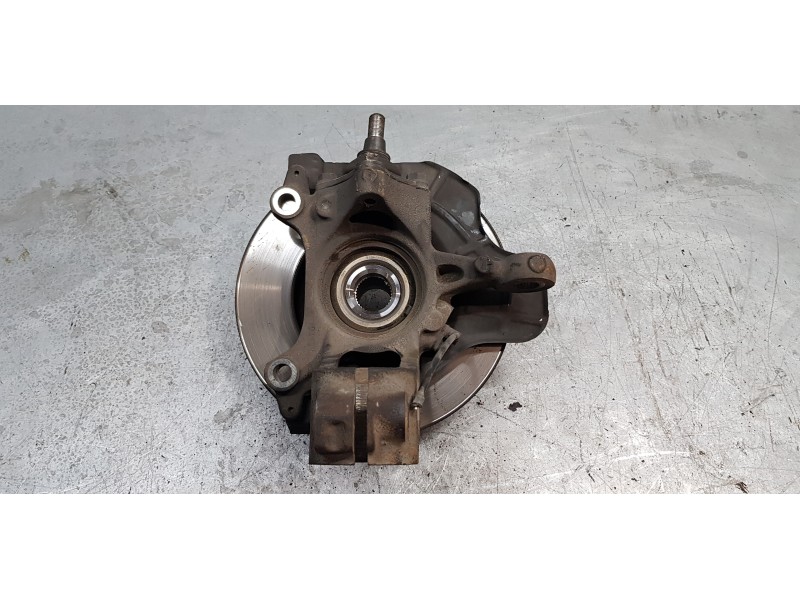 Recambio de mangueta delantera izquierda para peugeot boxer combi 333 l2h2 active blue-hdi 140 referencia OEM IAM 1393344080  