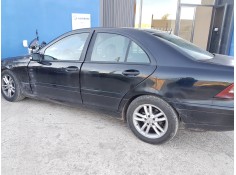 mercedes clase c (w203) berlina del año 2002 2