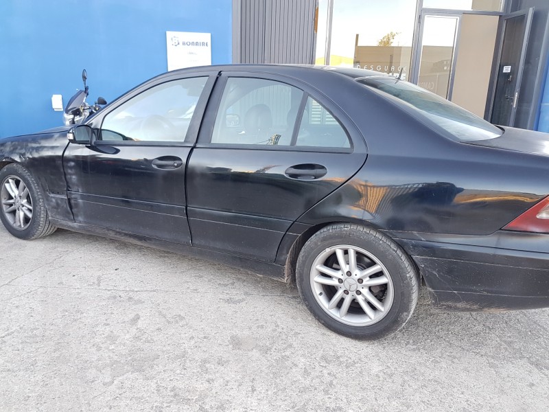 mercedes clase c (w203) berlina del año 2002 mercedes clase c (w203) berlina del año 2002