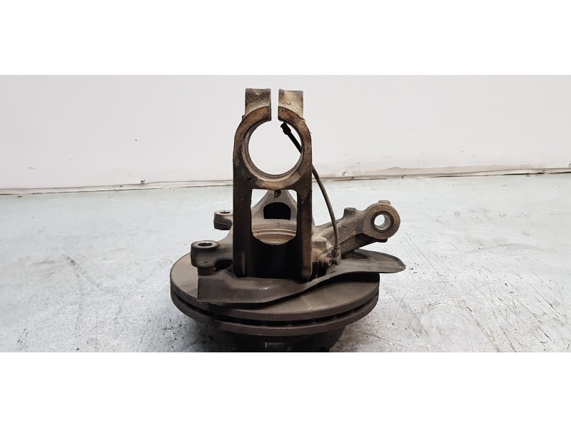 Recambio de mangueta delantera izquierda para peugeot boxer combi 333 l2h2 active blue-hdi 140 referencia OEM IAM 1393344080  