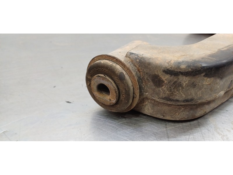 Recambio de brazo suspension inferior delantero izquierdo para ssangyong rodius xdi referencia OEM IAM 4450121001  