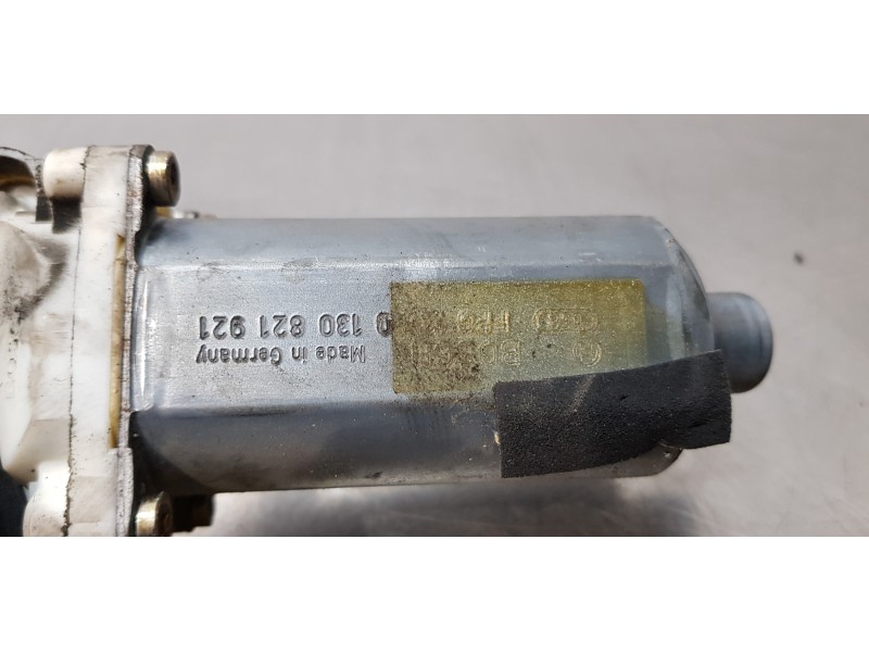 Recambio de elevalunas delantero izquierdo para mercedes clase clk (w209) coupe 270 cdi (209.316) referencia OEM IAM 0130821921 