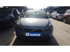 volvo s40 berlina del año 2004