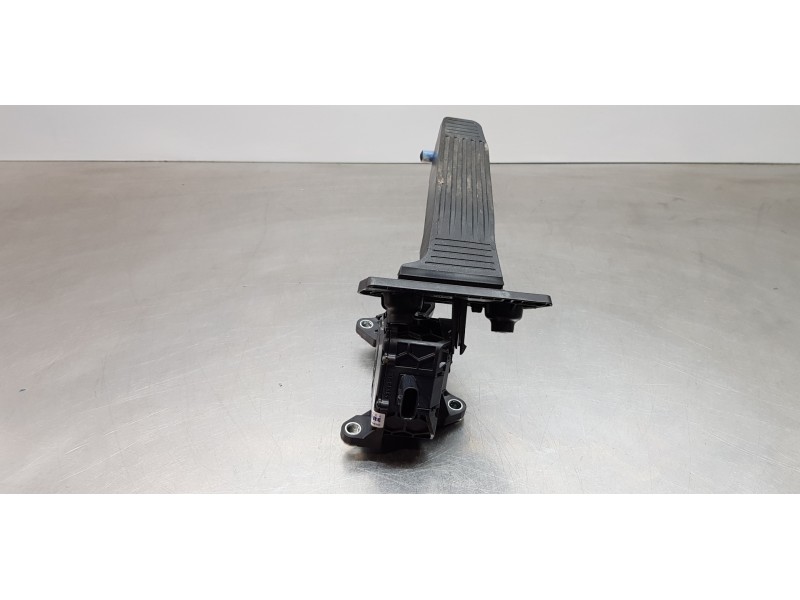 Recambio de pedal acelerador para toyota rav 4 plug-in hybrid advance referencia OEM IAM 7811033141 2701001040 