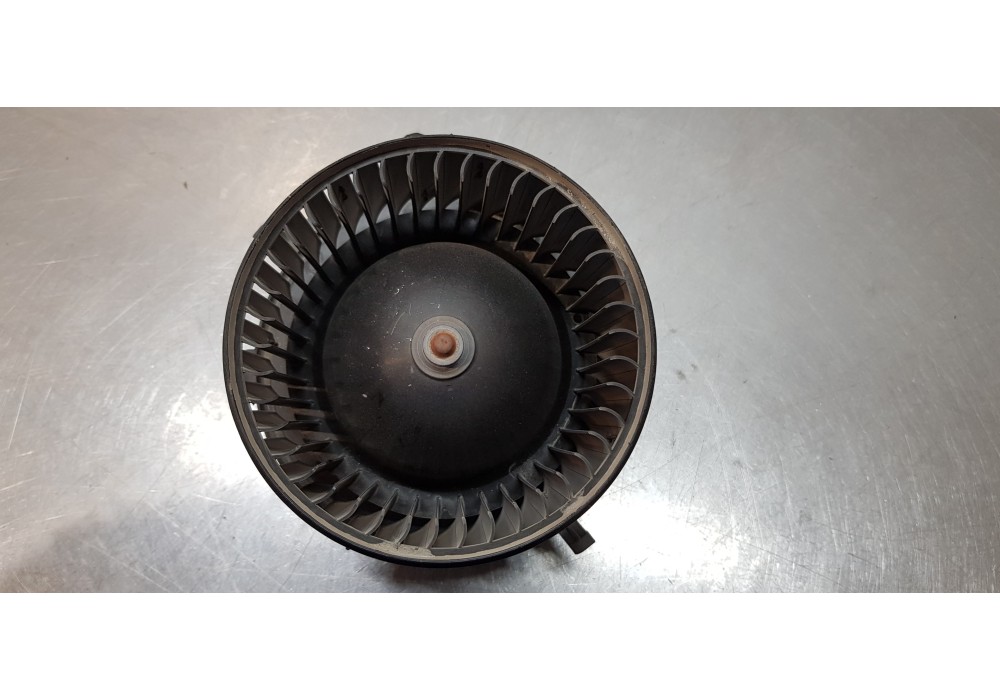 Recambio de motor calefaccion para peugeot boxer combi 333 l2h2 active blue-hdi 140 referencia OEM IAM 6441Y1  