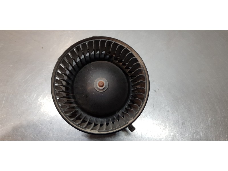 Recambio de motor calefaccion para peugeot boxer combi 333 l2h2 active blue-hdi 140 referencia OEM IAM 6441Y1  