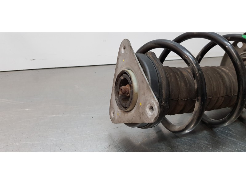 Recambio de amortiguador delantero derecho para renault captur limited referencia OEM IAM 543021687R   Recambio de amortiguador delantero derecho para renault captur limited referencia OEM IAM 543021687R