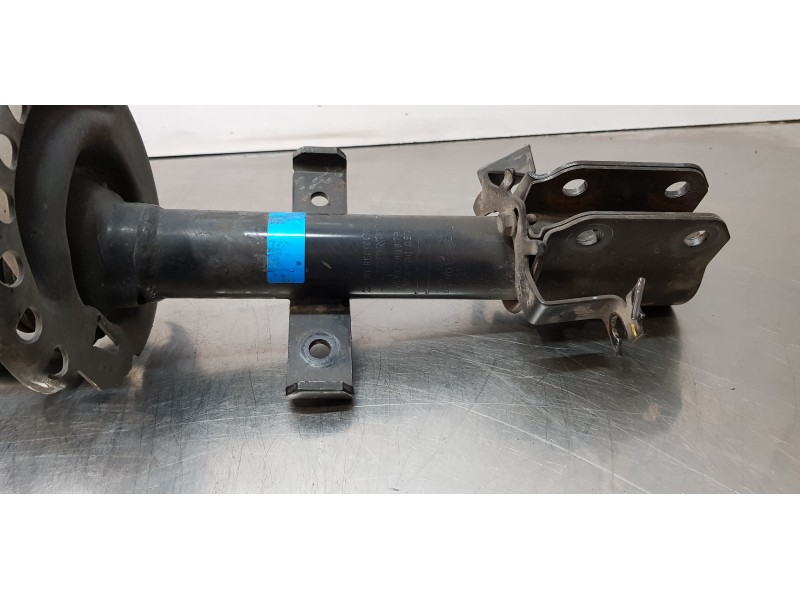 Recambio de amortiguador delantero derecho para renault captur limited referencia OEM IAM 543021687R   Recambio de amortiguador delantero derecho para renault captur limited referencia OEM IAM 543021687R