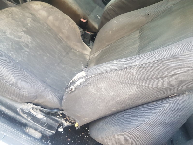 ford focus berlina (cak) del año 2003