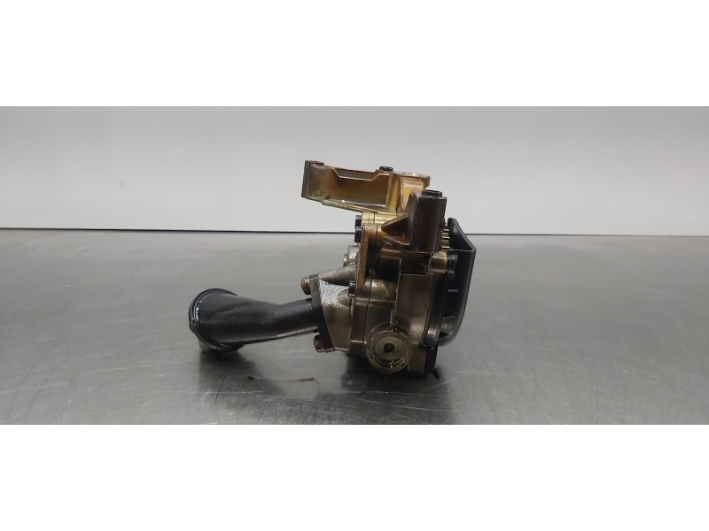Recambio de bomba aceite para volkswagen golf vi (5k1) sport referencia OEM IAM 03C115105Q  
