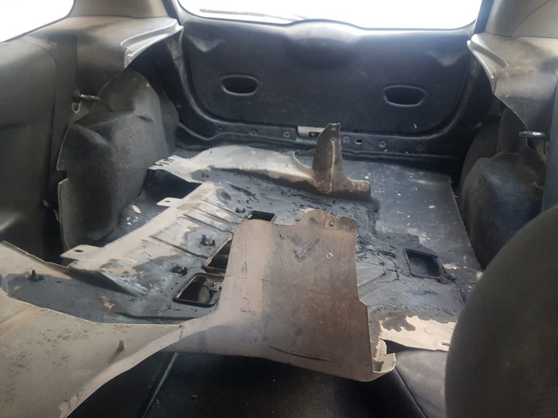 ford focus berlina (cak) del año 2003