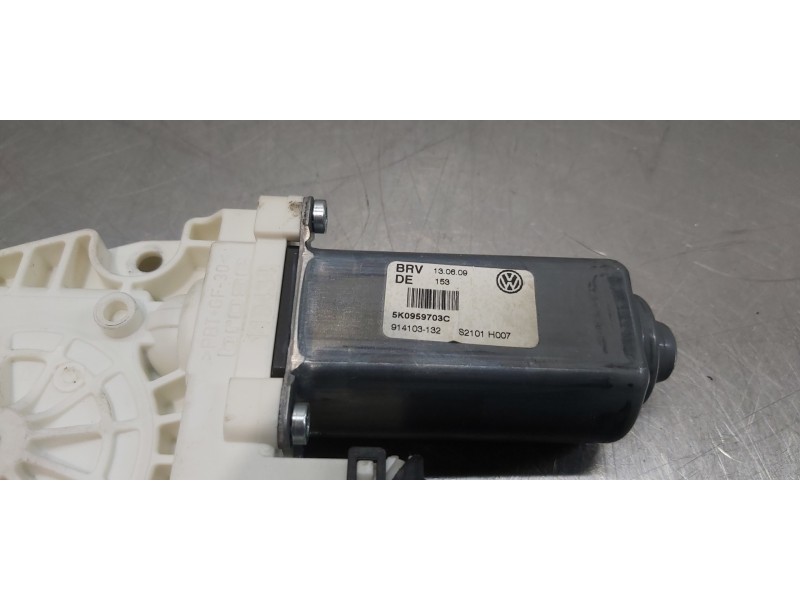 Recambio de motor elevalunas trasero izquierdo para volkswagen golf vi (5k1) sport referencia OEM IAM 5K0959703CVW2  