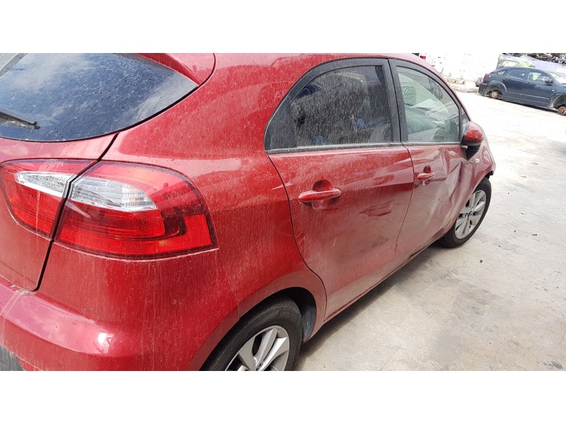 kia rio del año 2015